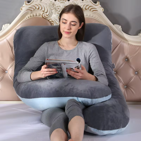 Coussin de grossesse pour dormir aide pour lire parfaitement