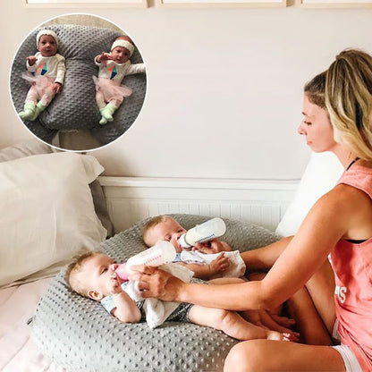 coussin-d allaitement-maman-allaite-deux-fils-facilement-sans-douleur