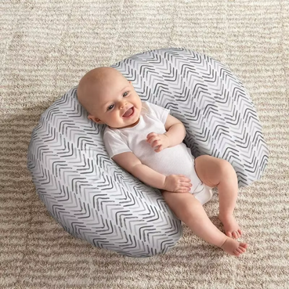 coussin d'allaitement formes animaux bébé souriant allongé lignes V