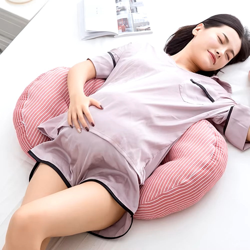 coussin de grossesse rose femme enceinte canape repos detente